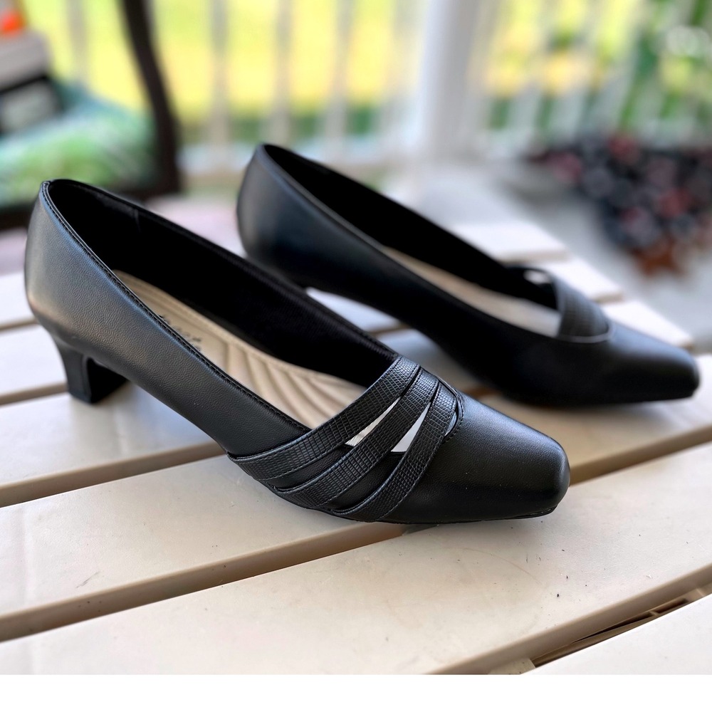Easy Street Entice Black Asymmetrical Square Toe Pumps Heels Women's 6N NWB - Picture 3 of 12